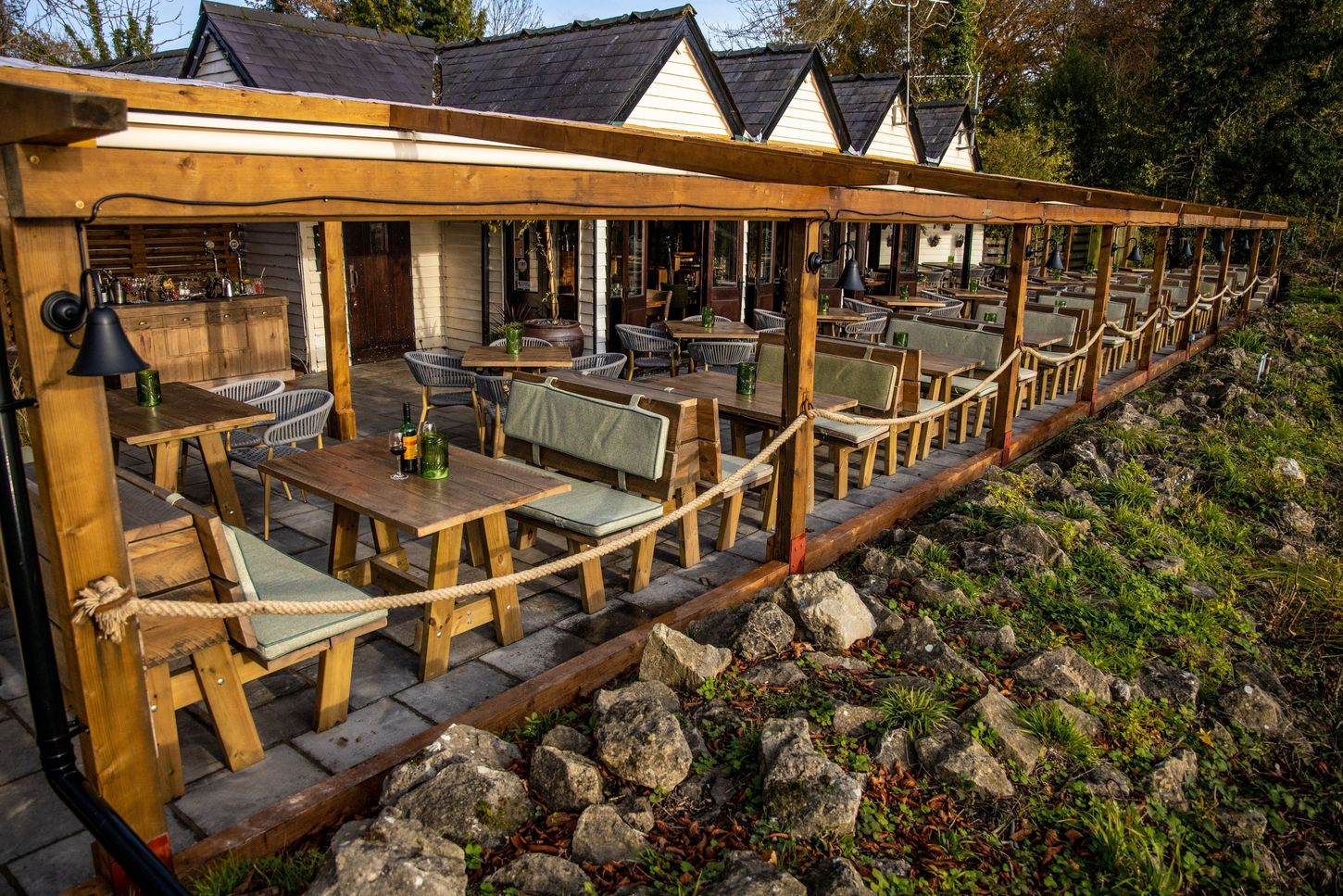 The Wiremill Pub, Restaurant & Rooms in Lingfield, Surrey
